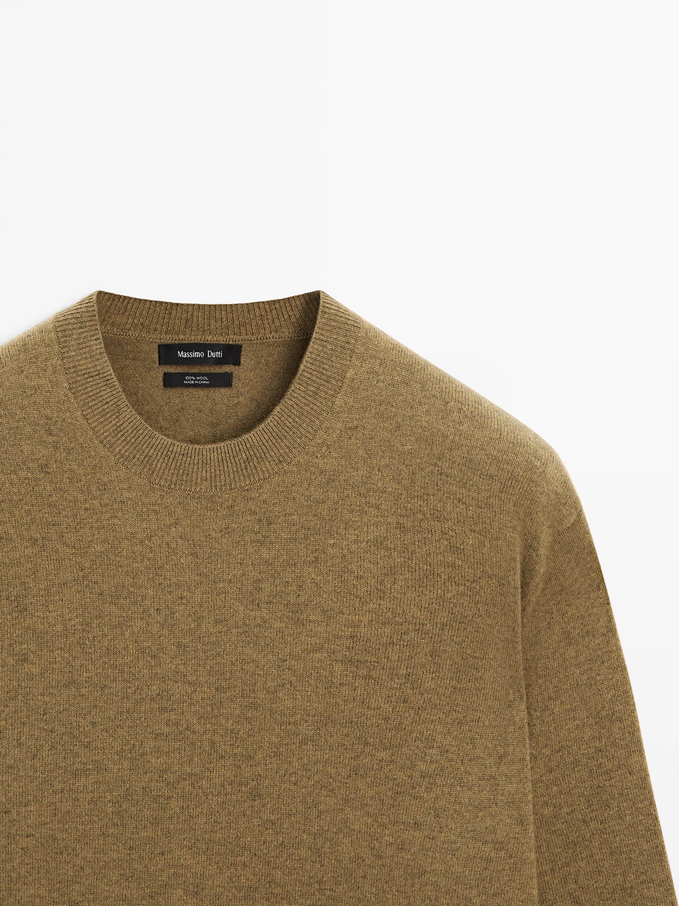 Knit wool sweater with crew neck